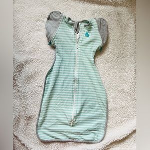 Love to Dream Swaddle UP Transition sleep sack. 13-19 lbs.  Zip-Off Wings